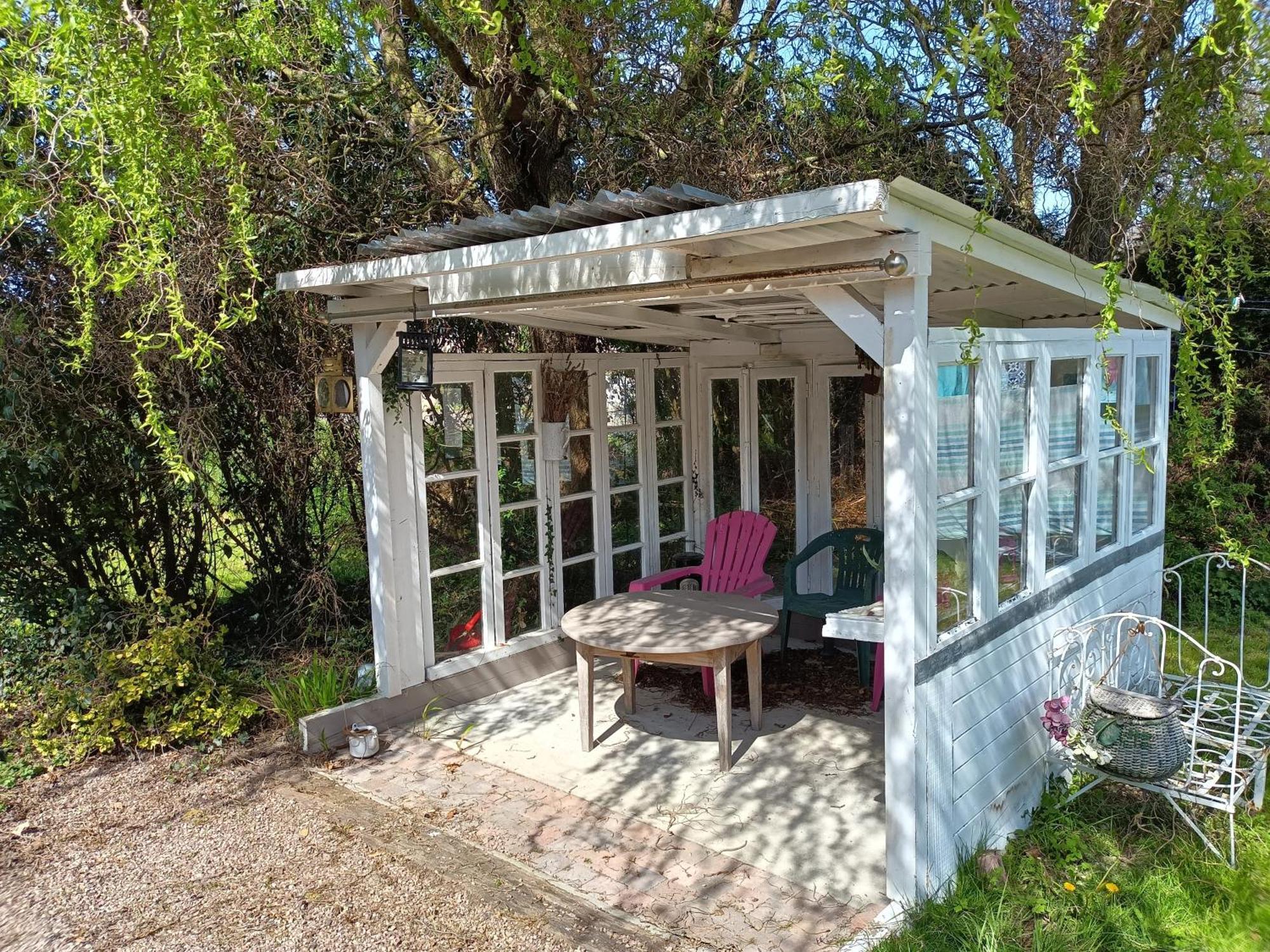 Ille Flottante, Maison Eclusiere Et Hebergements Insolites Sur Le Canal Hédé Buitenkant foto