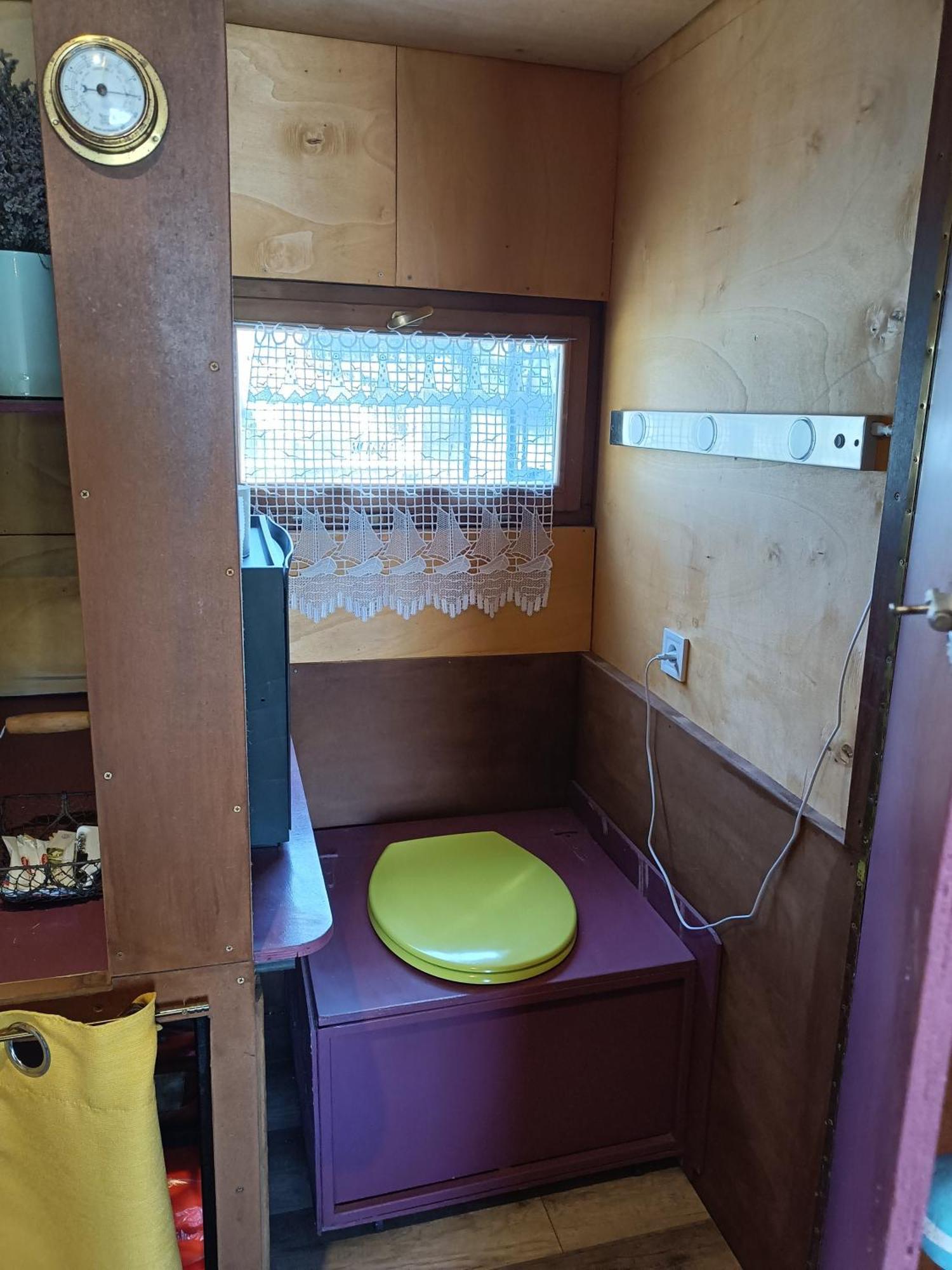 Ille Flottante, Maison Eclusiere Et Hebergements Insolites Sur Le Canal Hédé Buitenkant foto