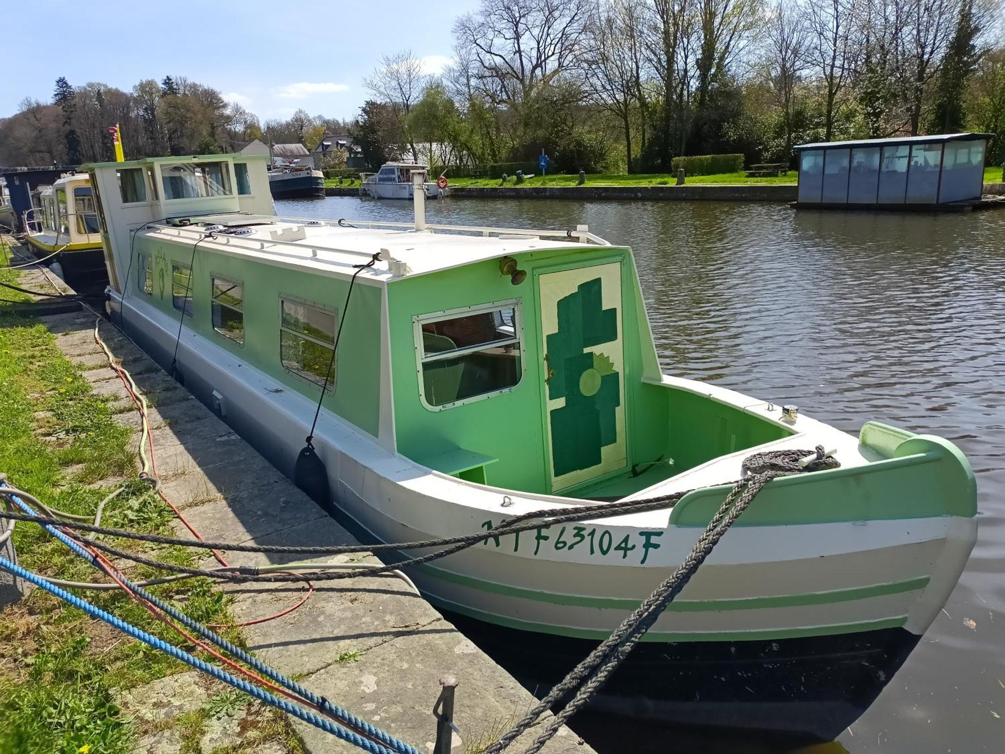 Ille Flottante, Maison Eclusiere Et Hebergements Insolites Sur Le Canal Hédé Buitenkant foto